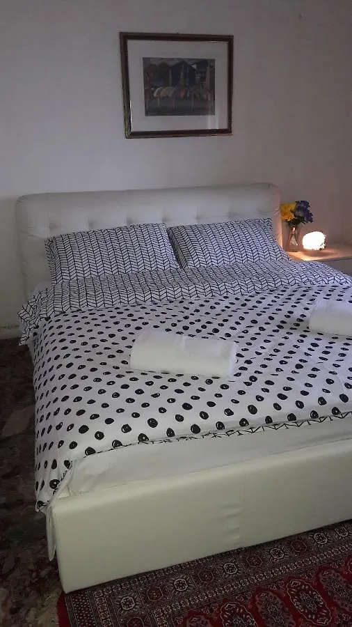 Ever Green Mestre Bed & Breakfast